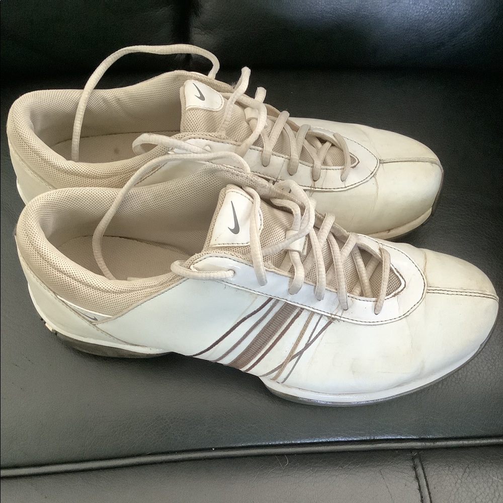 NIKE Delight women’s Golf soft spike cleats shoes